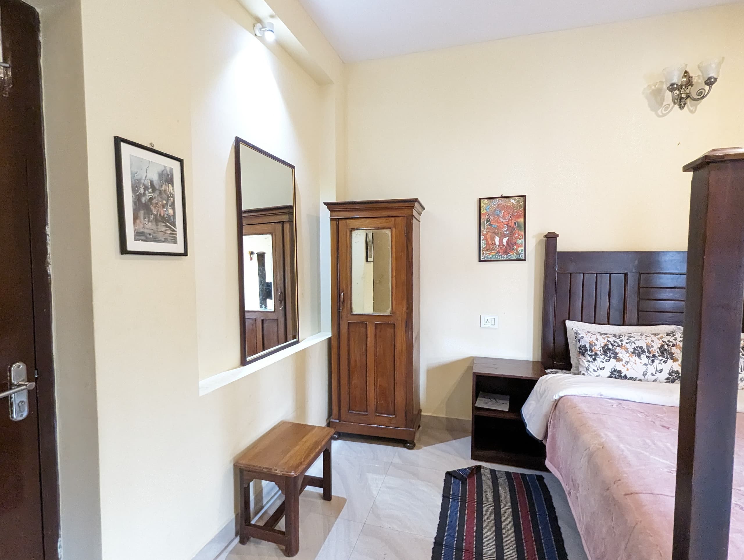 Morning Mist Sit-Out - Kerala Queen Room Photo 9