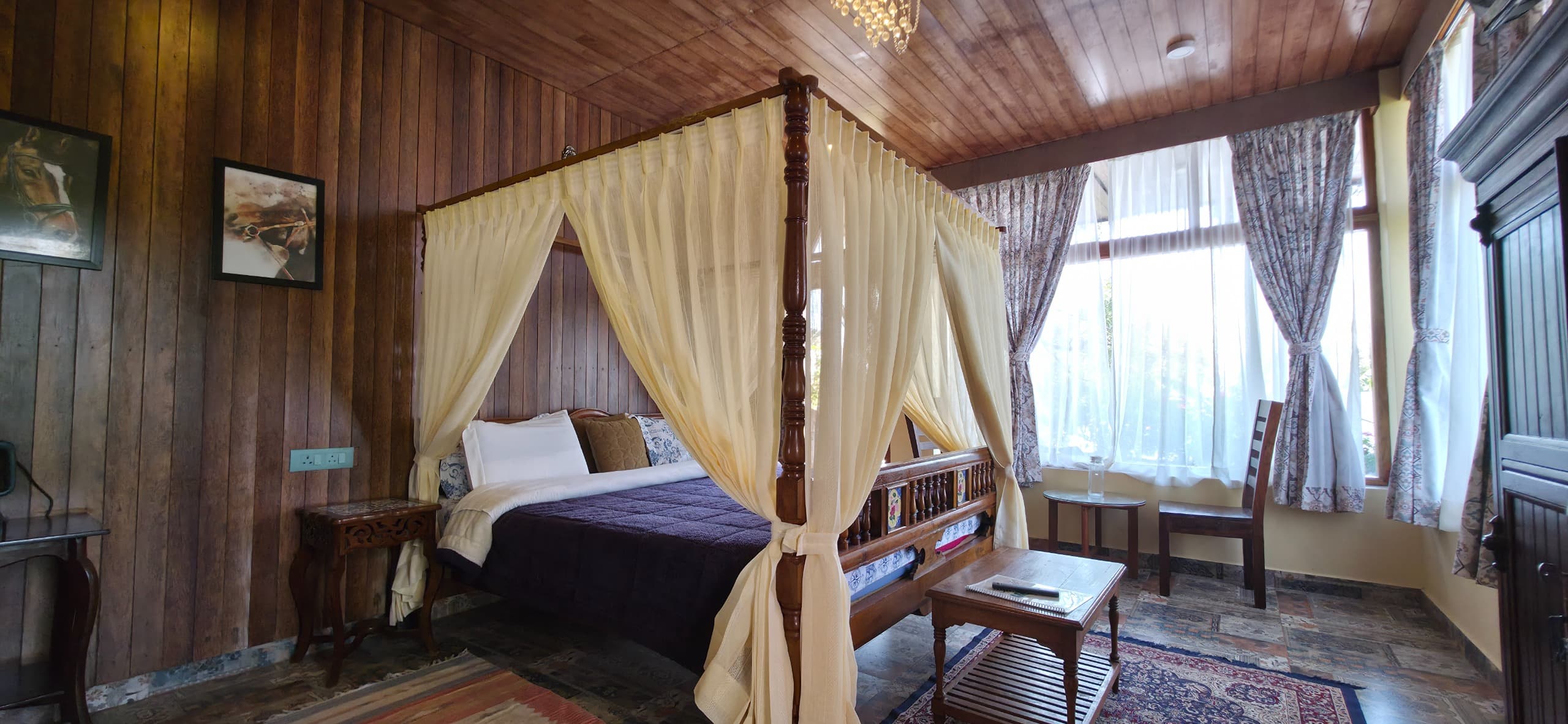 Peaceful Retreat - Moroccan Room Photo 14