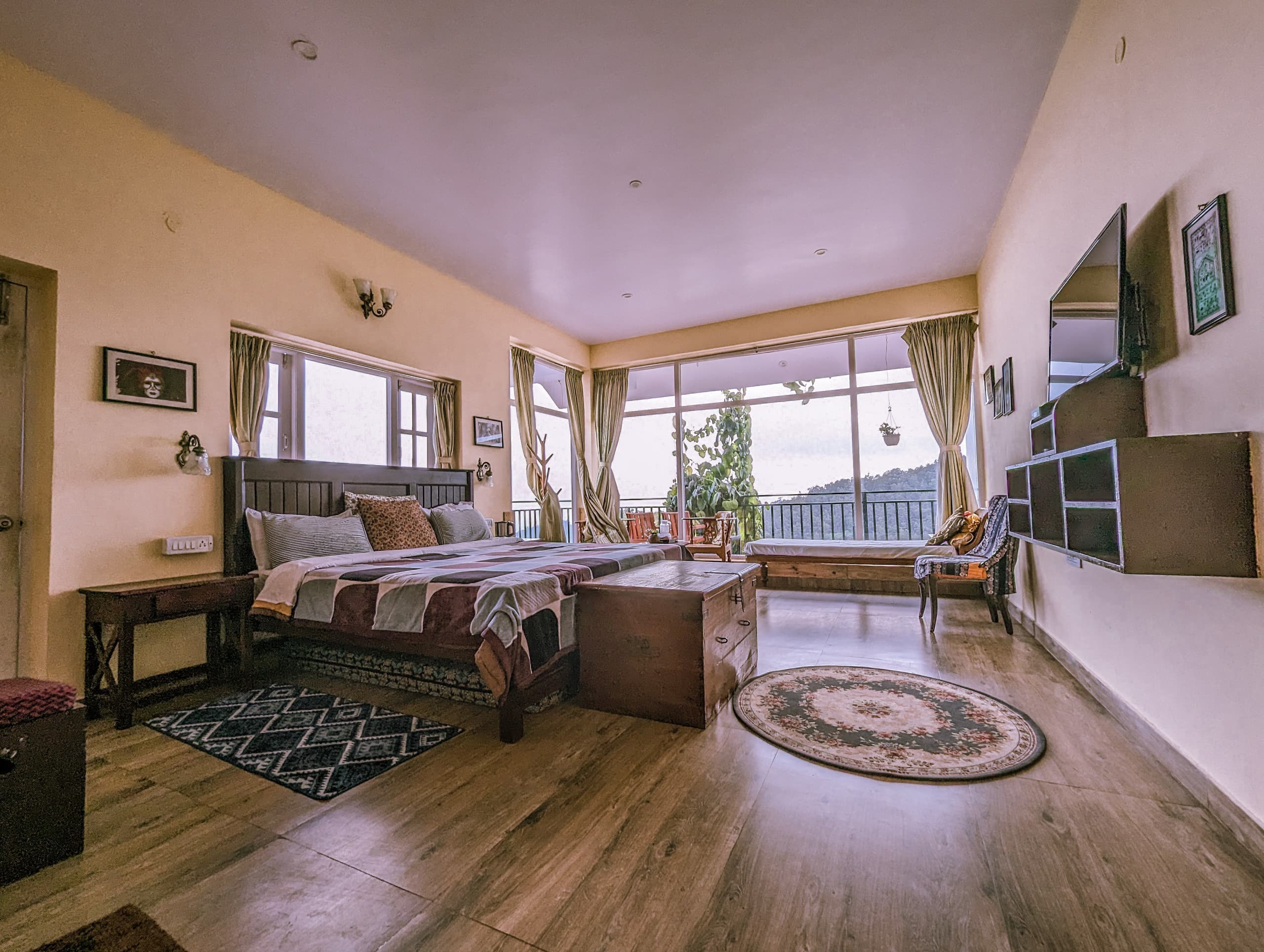 Crisp Hill Station Air - Lake View Room Photo 13