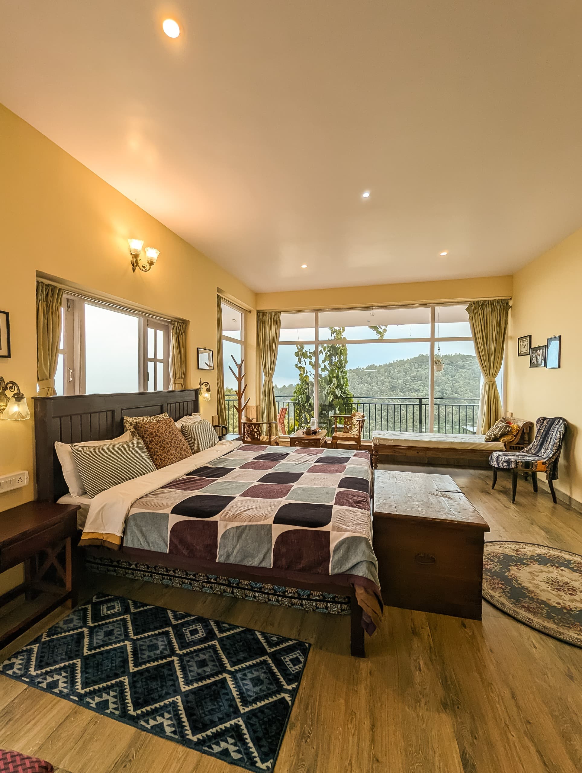 Private Balcony Entrance - Lake View Room Photo 5