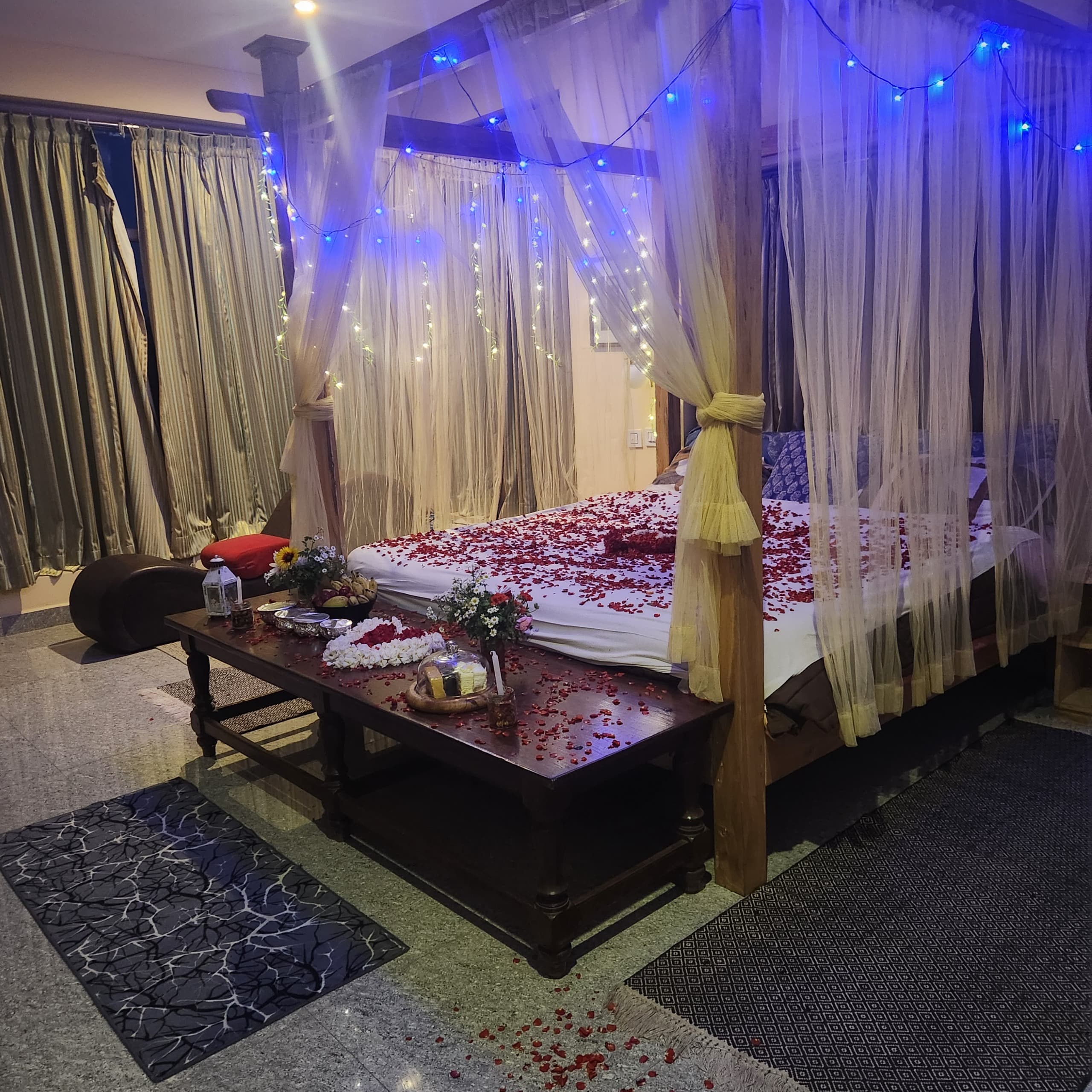 Sunset Love rooms - Image 12