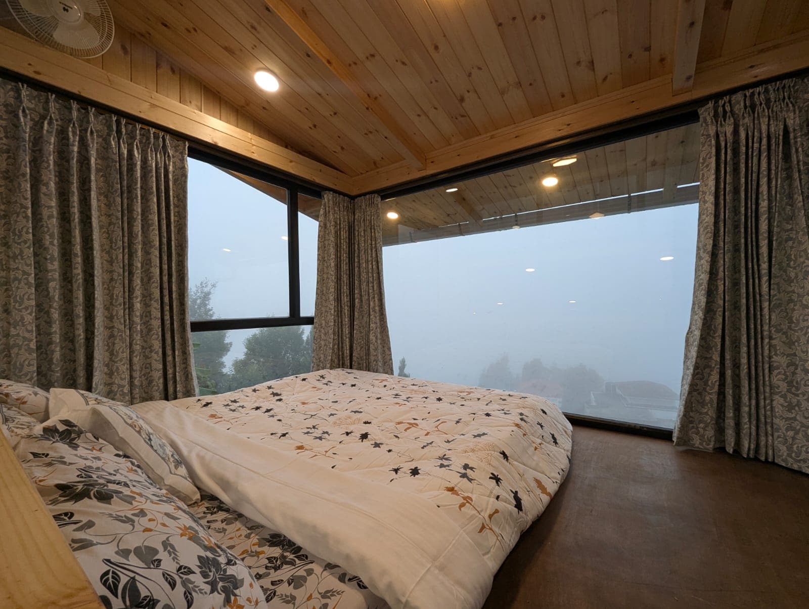 The Alpine Woodhouse - Image 8