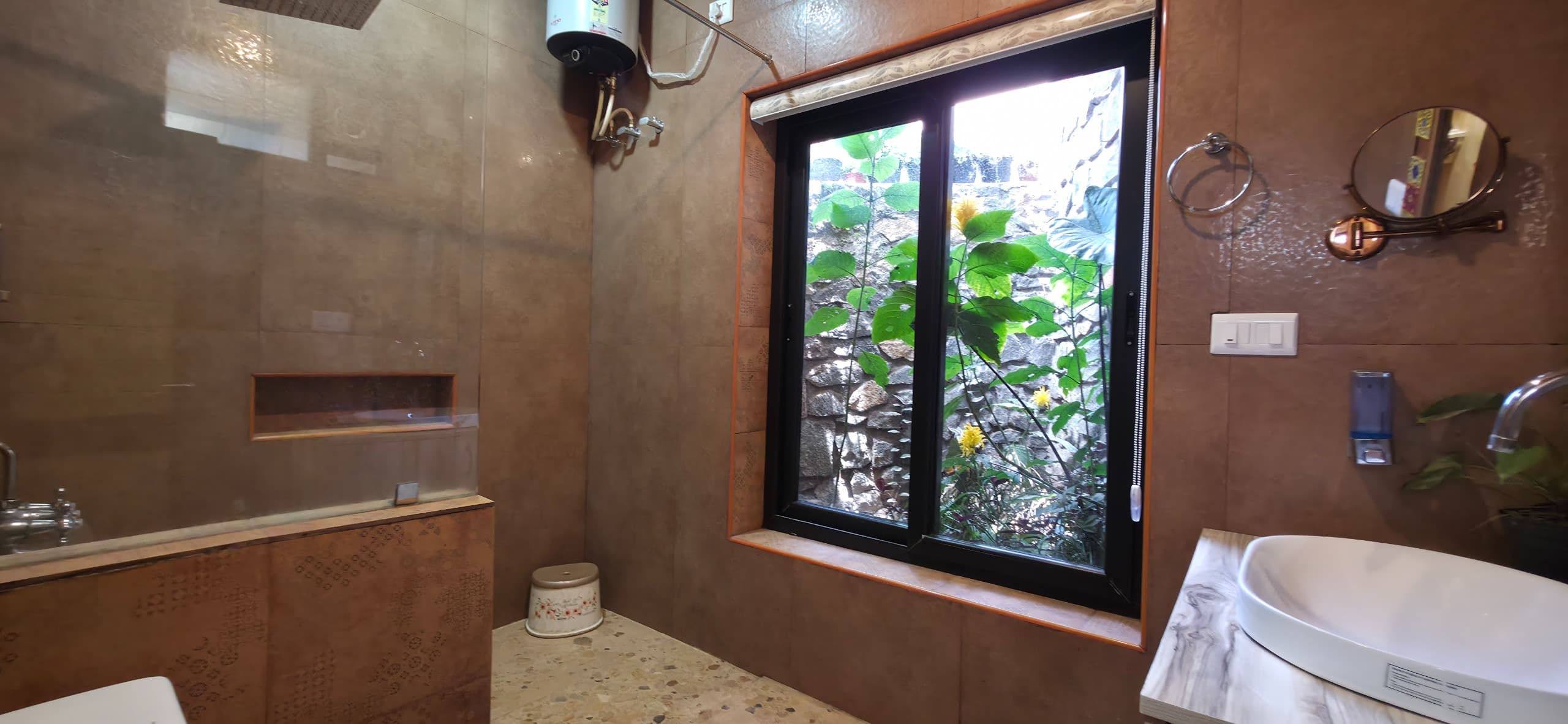 Scenic Hilltop Haven - Alpine Woodhouse Photo 15
