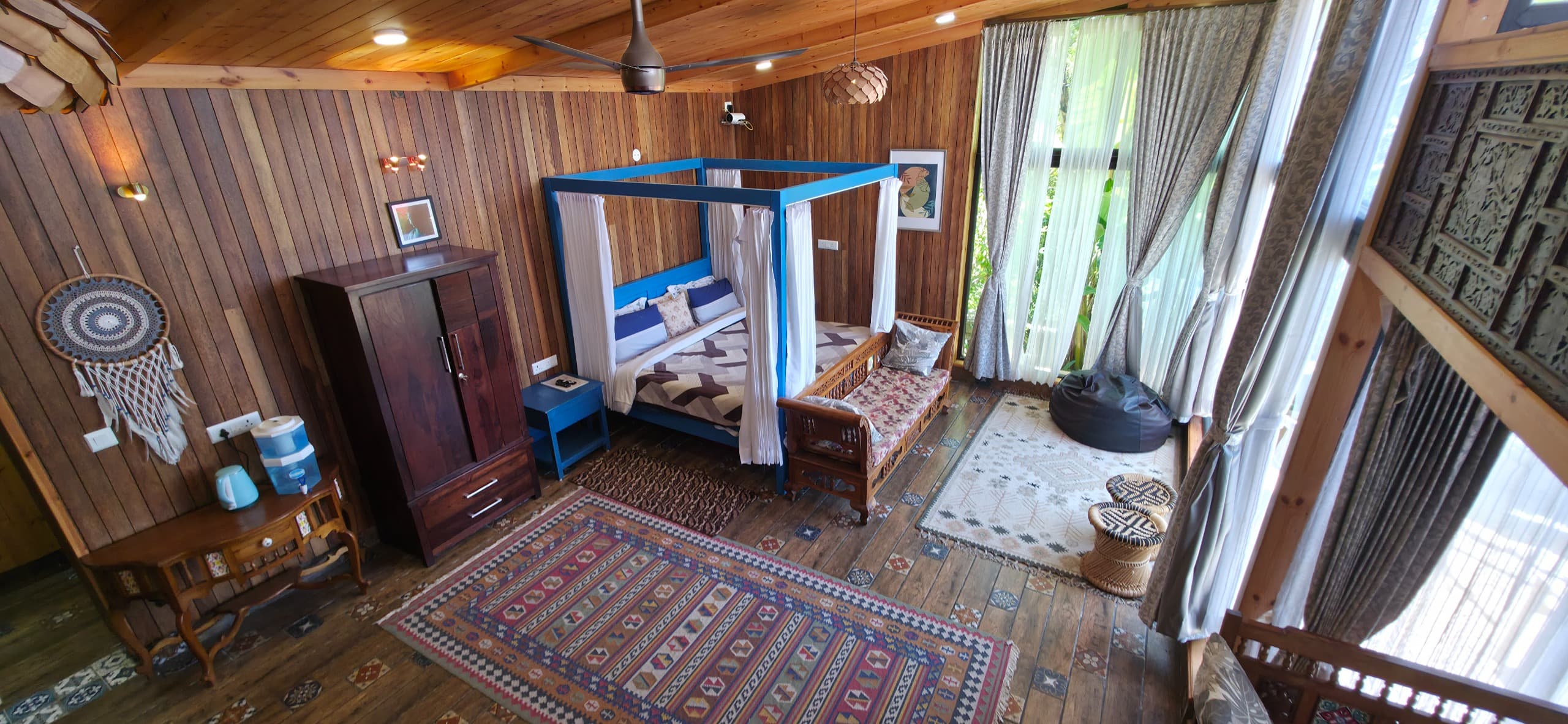 Artisan Wood Details - Alpine Woodhouse Photo 23