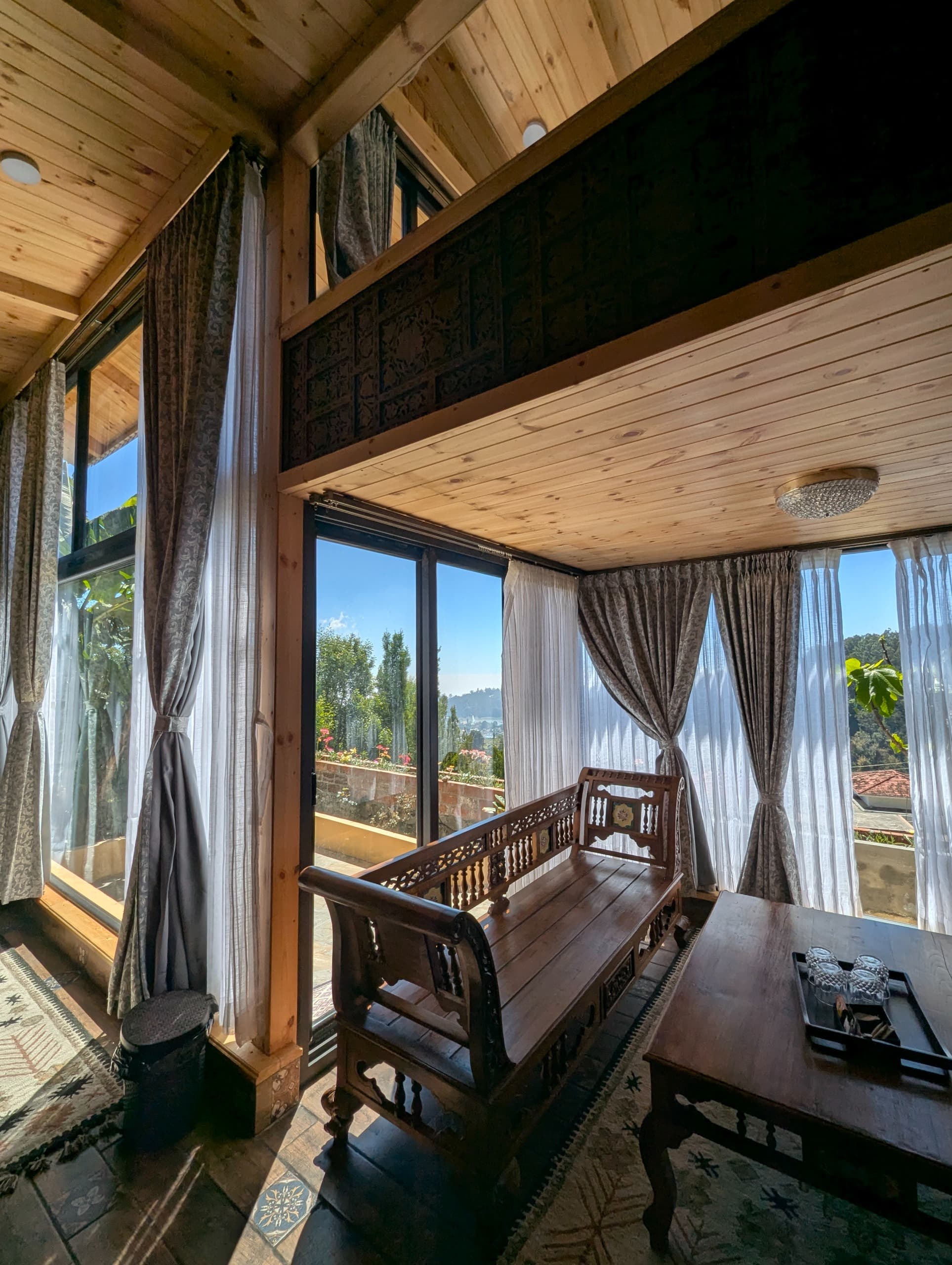 Handcrafted Timber Craftsmanship - Alpine Woodhouse Photo 7