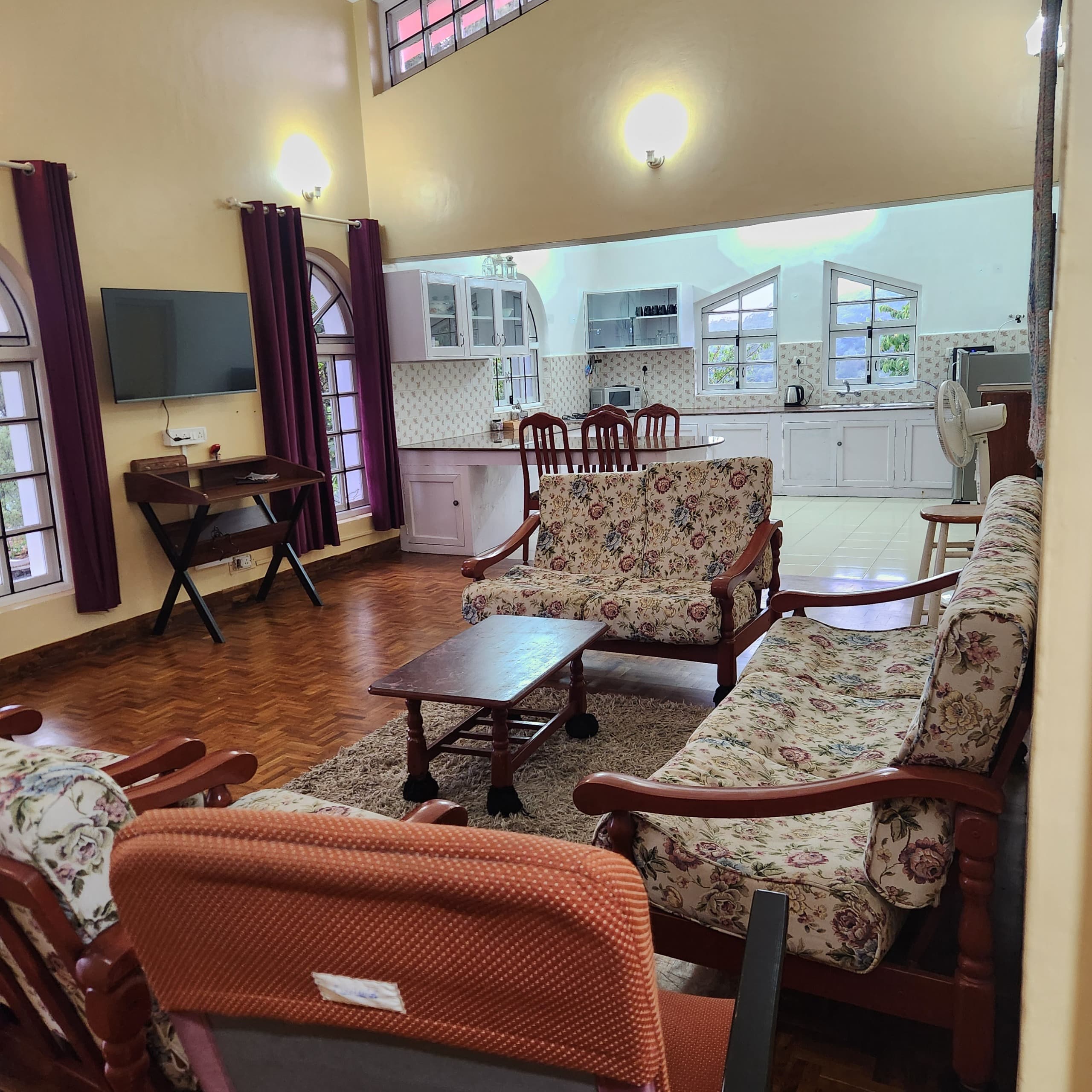 Complete 2BHK Mountain Haven - 2BHK Hilltop Chalet Photo 10