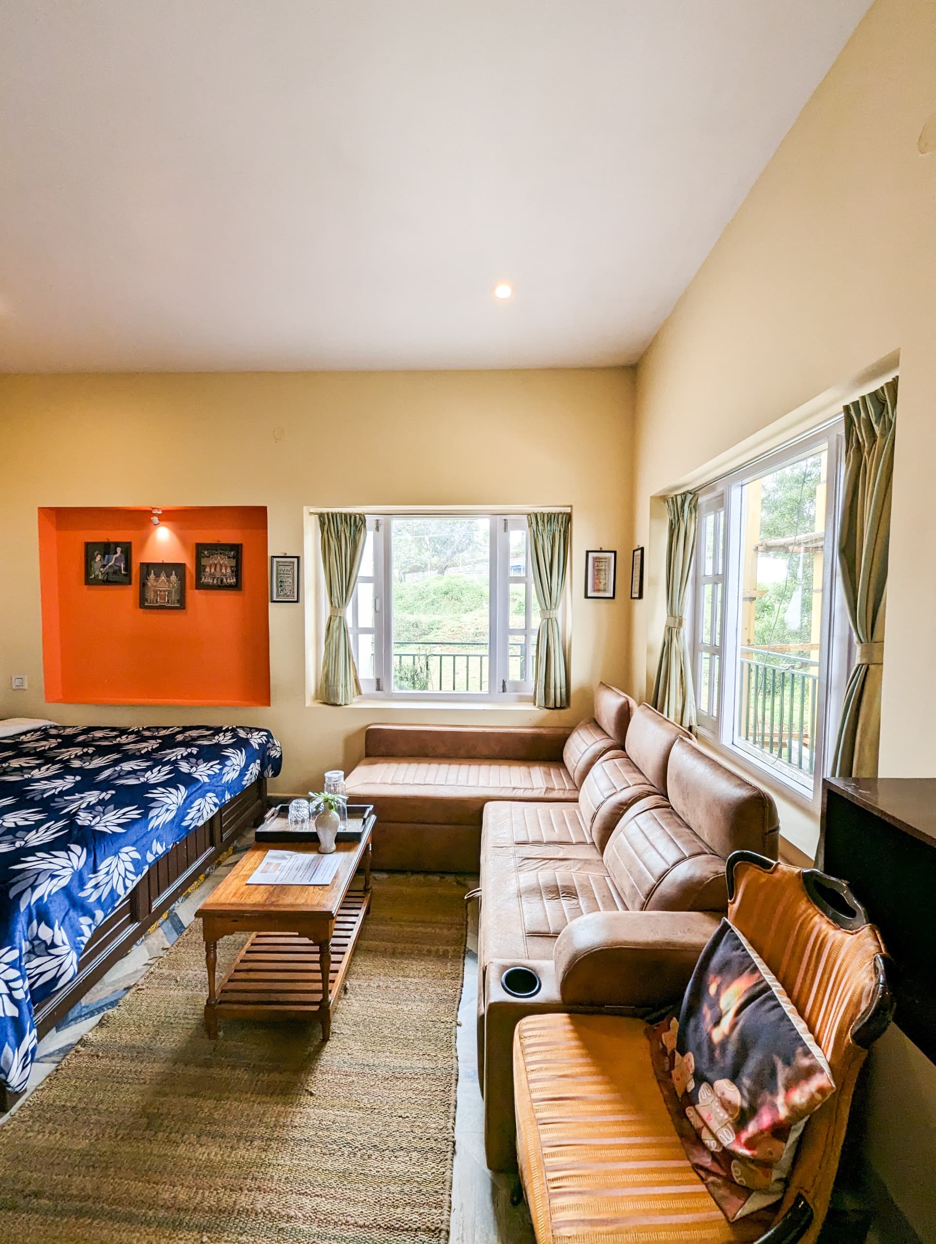 Serene Nature Ambience - Family Room Photo 15