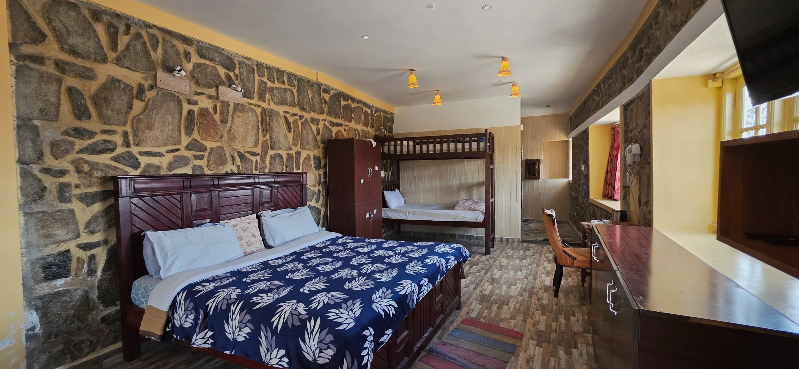 Warm Pine Wood Paneling - Stonehouse Photo 8